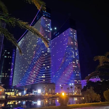 Downtown Centre In Batumi Aparthotel Orbi City In Batumi Eksteriør bilde