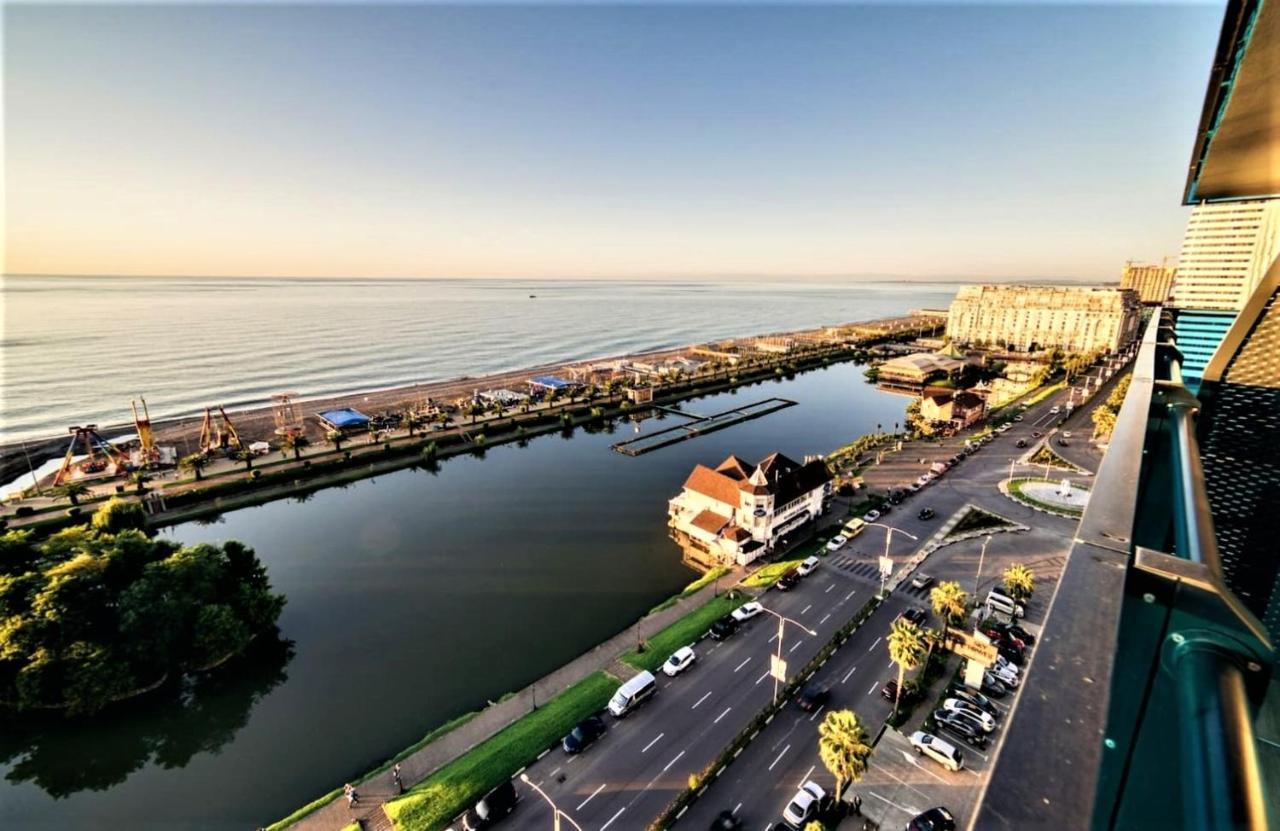 Downtown Centre In Batumi Aparthotel Orbi City In Batumi Eksteriør bilde