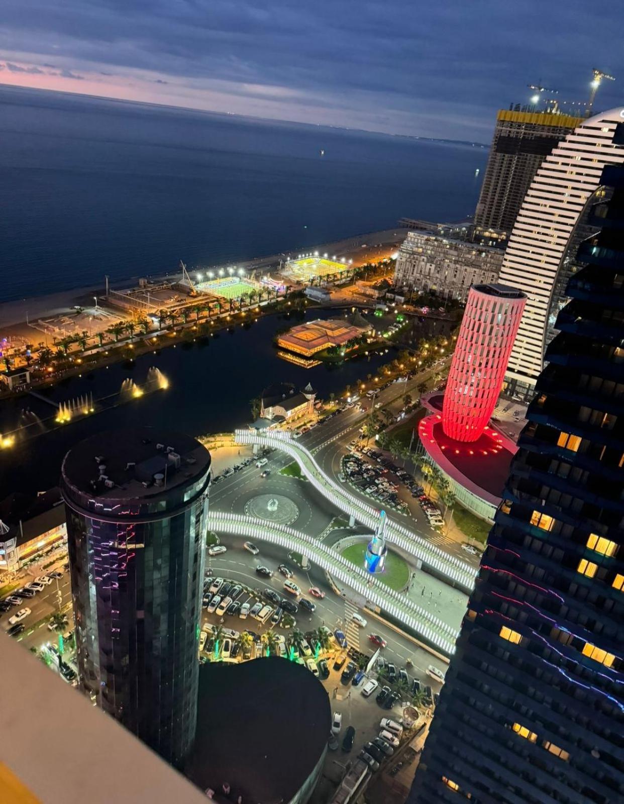 Downtown Centre In Batumi Aparthotel Orbi City In Batumi Eksteriør bilde