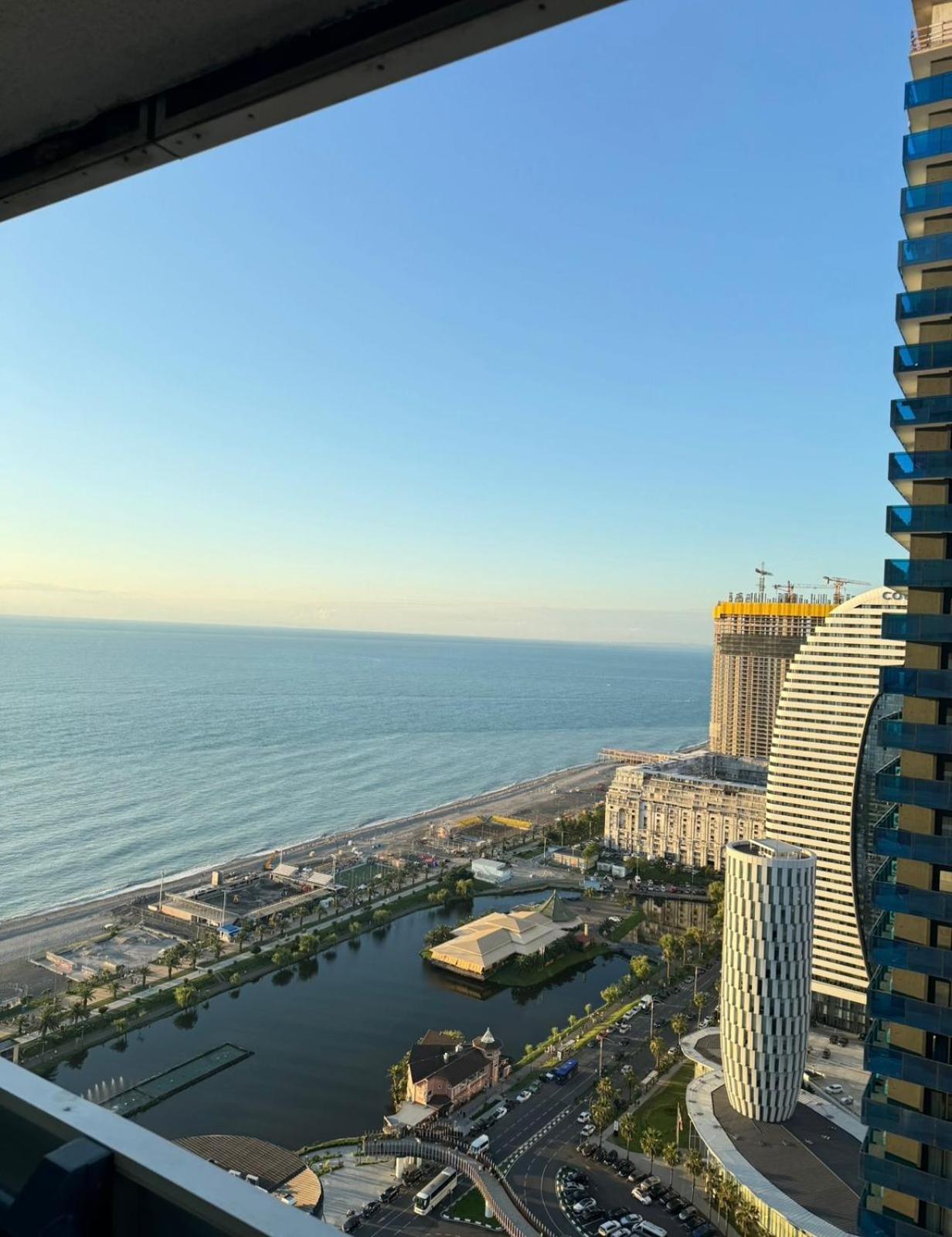 Downtown Centre In Batumi Aparthotel Orbi City In Batumi Eksteriør bilde
