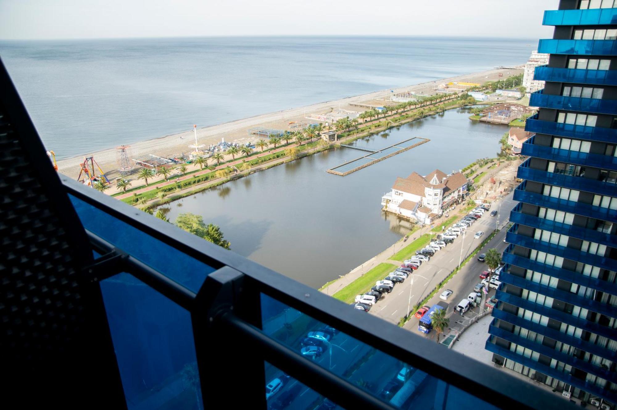 Downtown Centre In Batumi Aparthotel Orbi City In Batumi Eksteriør bilde