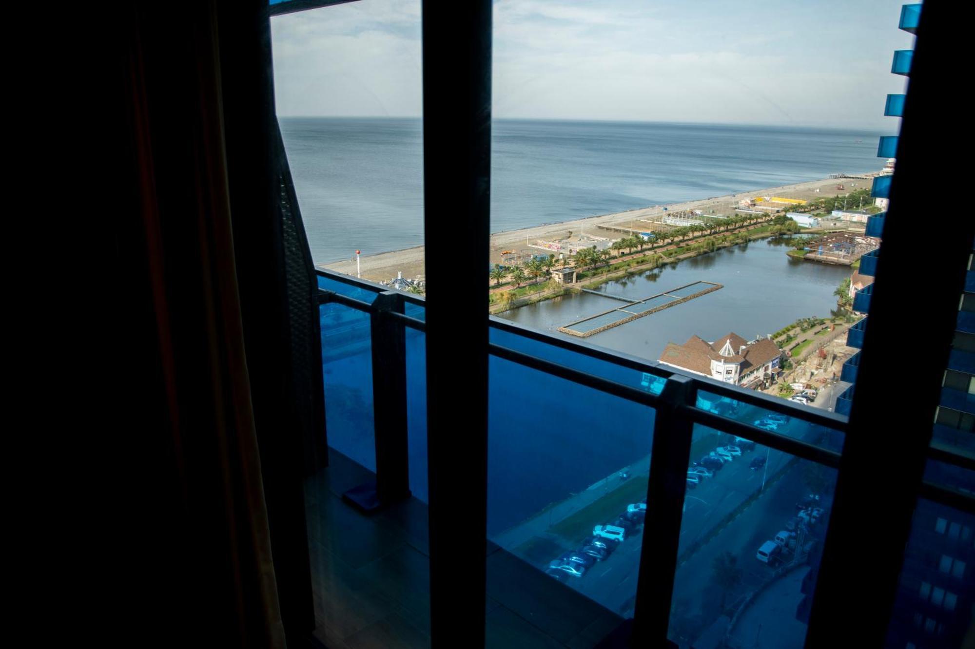 Downtown Centre In Batumi Aparthotel Orbi City In Batumi Eksteriør bilde